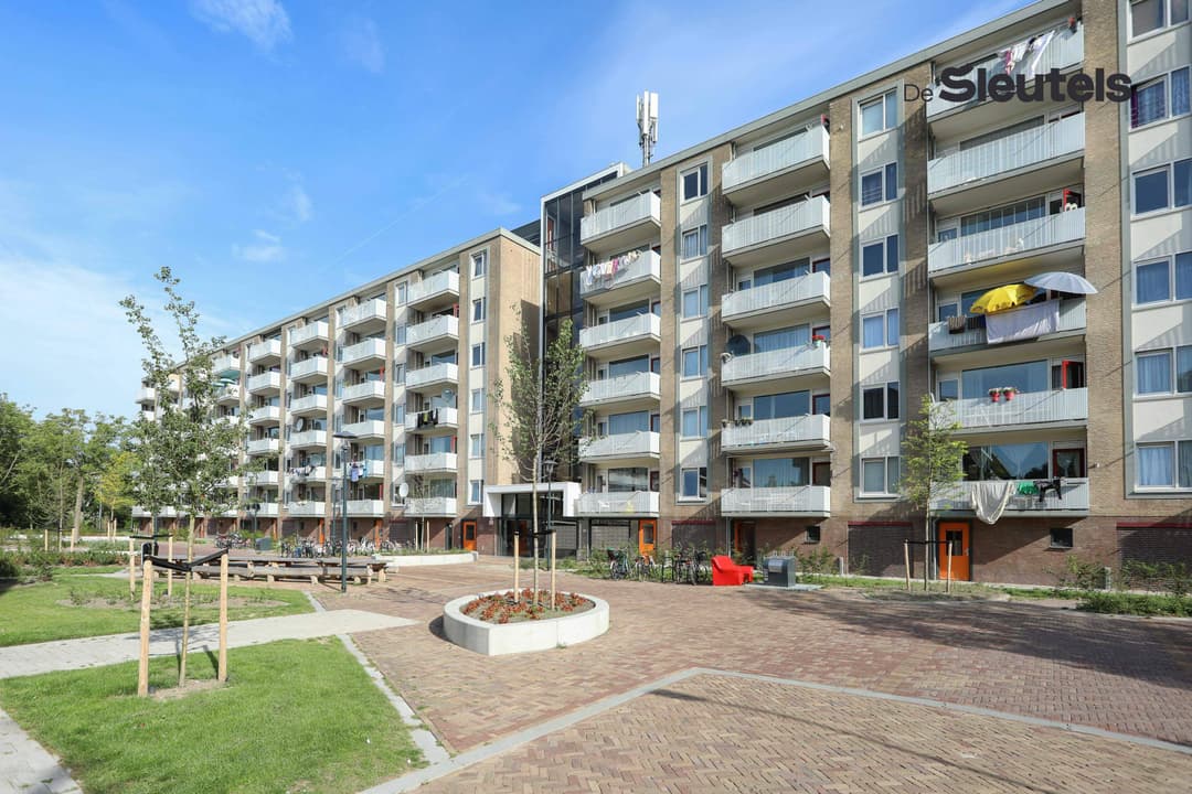 4-Room Apartment, Jan Evertsenlaan, Voorschoten - For Rent