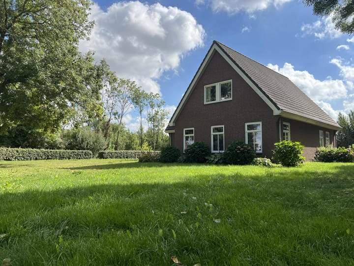 Maison Individuelle Hoofdweg, Nieuw-Vennep - À Louer