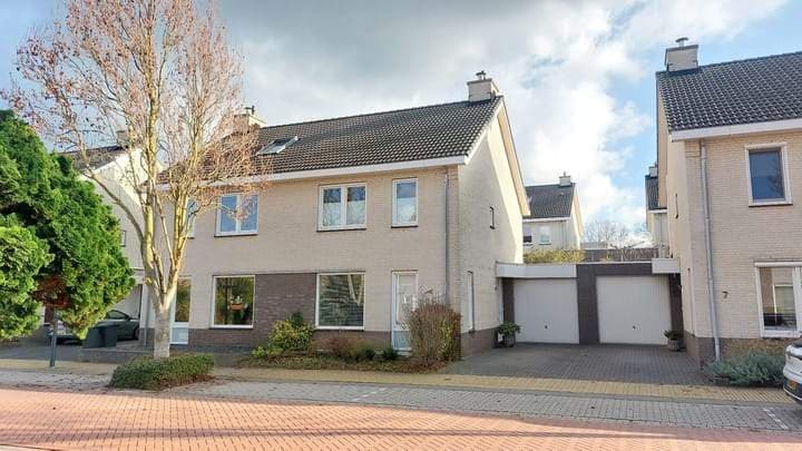 2-onder-1-kapwoning Remigiusstraat, Beek - Te Huur