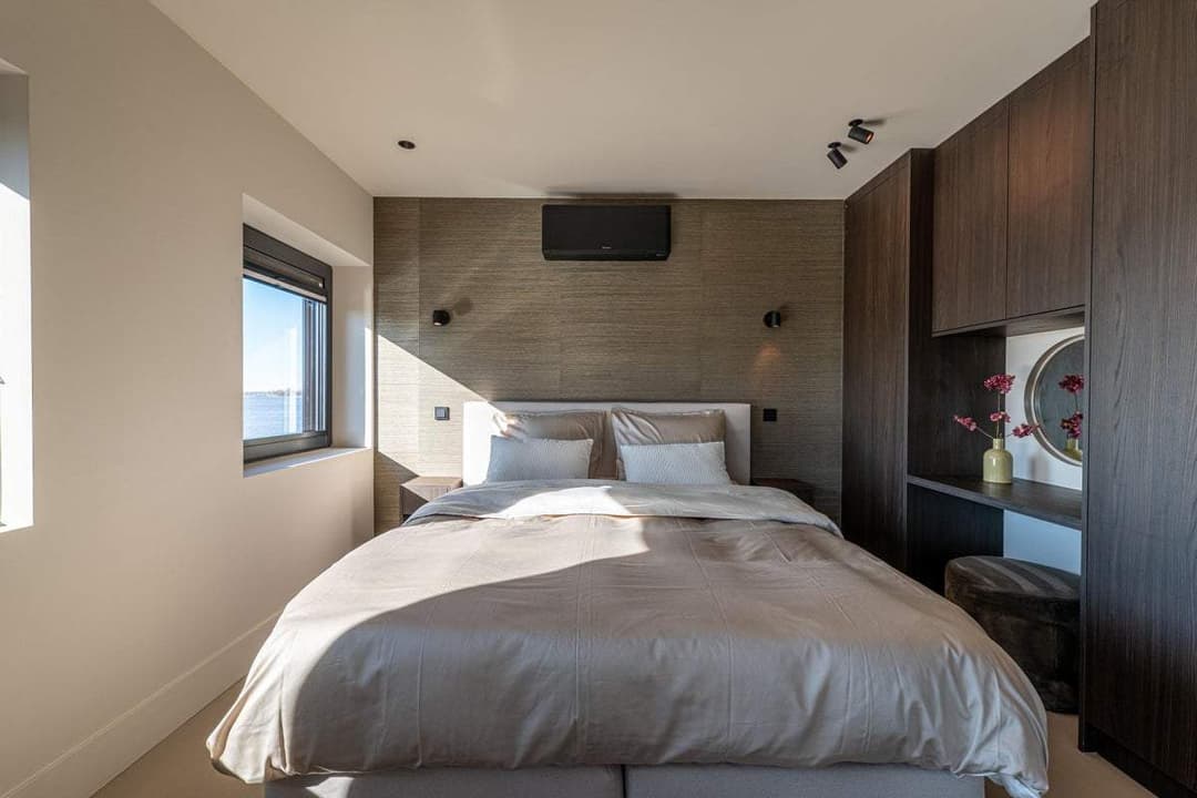 Waterfront Villa Loosdrechtse Plassen, Loosdrecht - For Rent