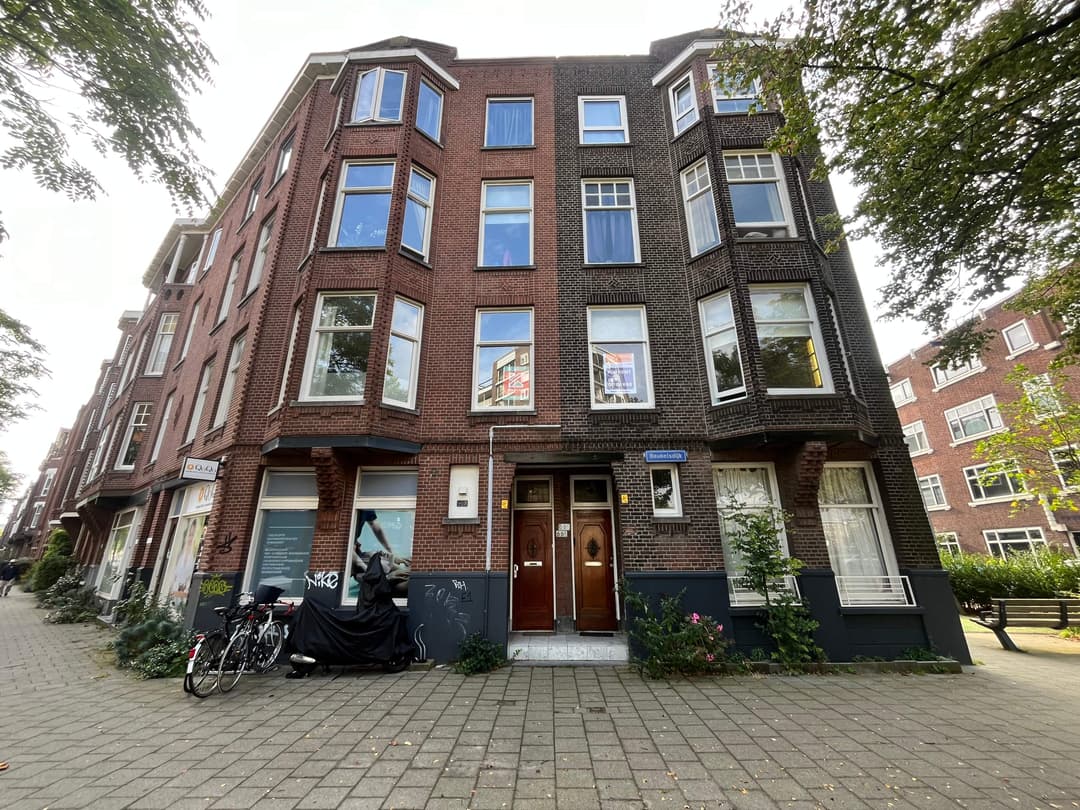 3-Room Apartment Beukelsdijk, Rotterdam - For Rent