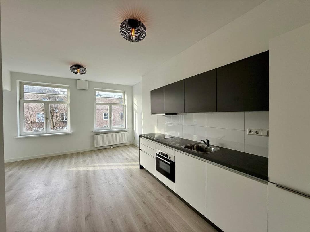Flat Admiraal De Ruijterweg, Amsterdam - For Rent
