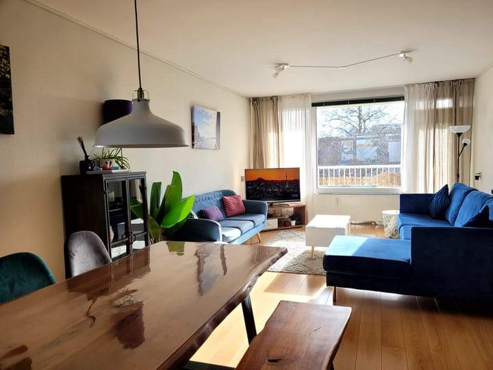 4-Room Apartment in Amstelveen, Operabuurt - For Rent