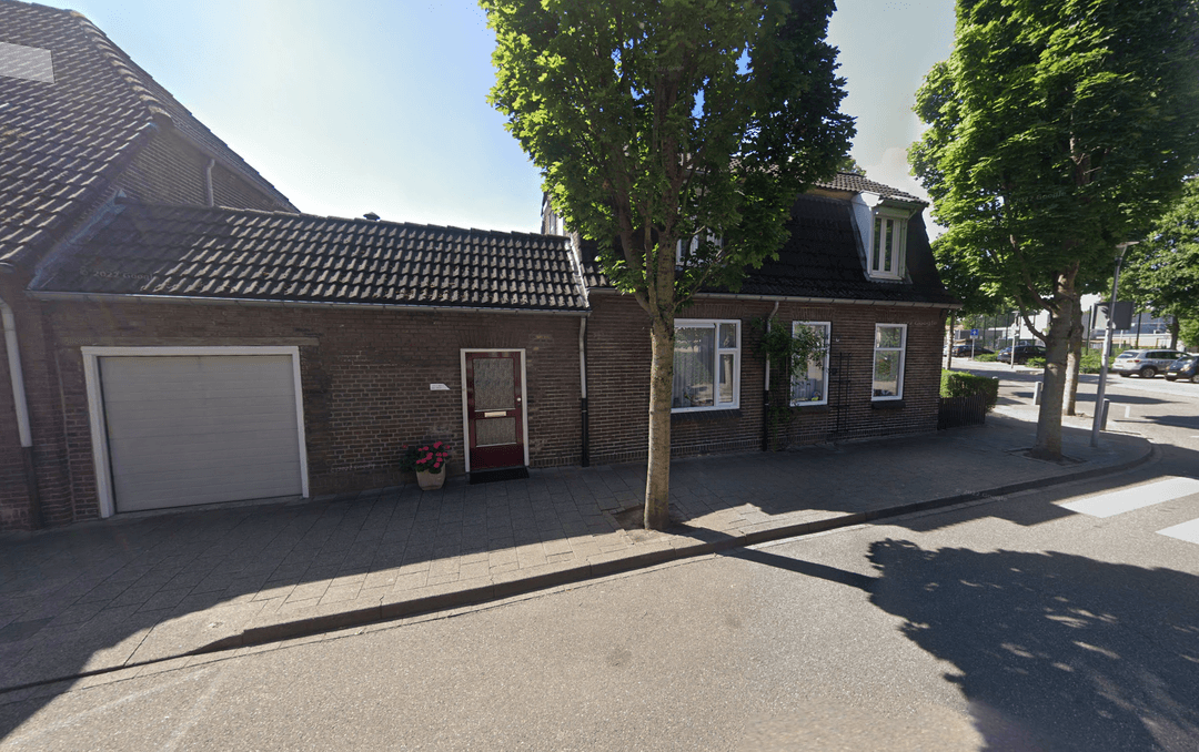 Detached House Emmastraat, Hoensbroek - For Rent