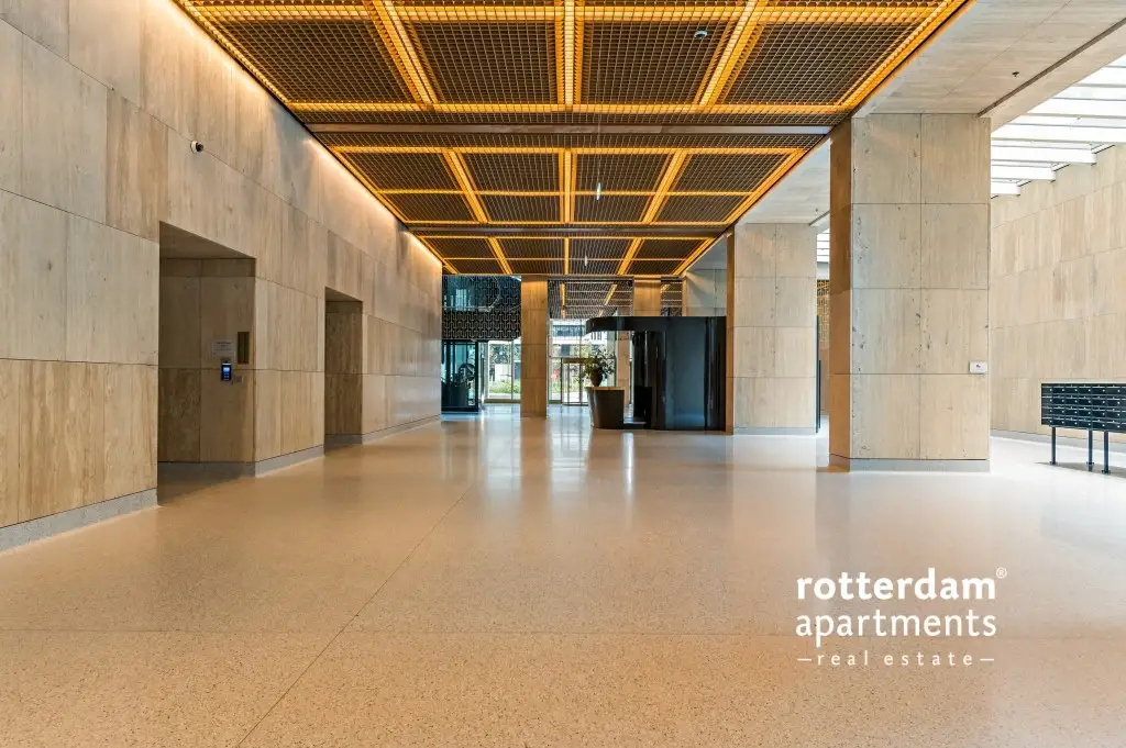 Appartement de 4 chambres dans la tour Zalmhaven, Rotterdam - à louer