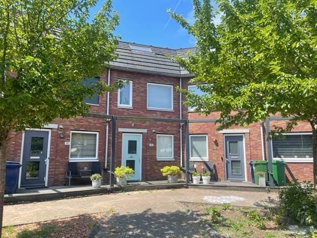 Maison moderne semi-meublée à James Cookroute, Almere - À louer