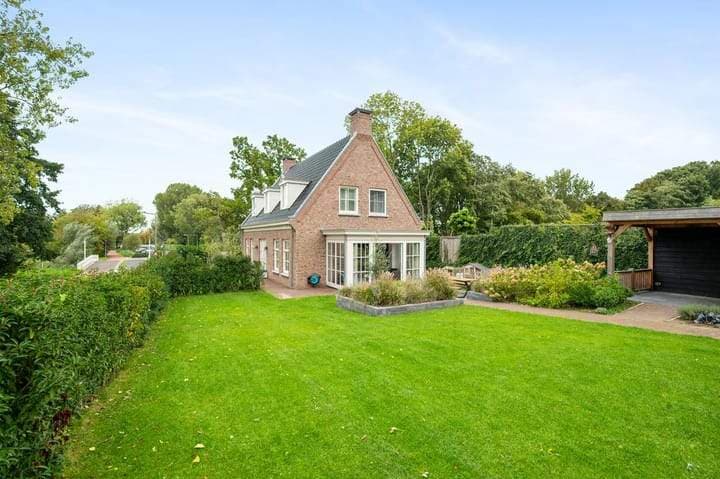 Villa Overschiese Kleiweg, Rotterdam - For Rent