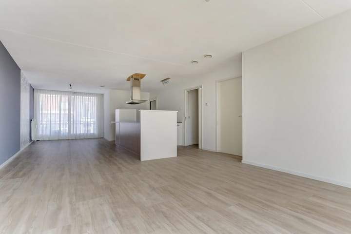 3-Kamer Appartement Veldhovenring, Tilburg - Te Huur