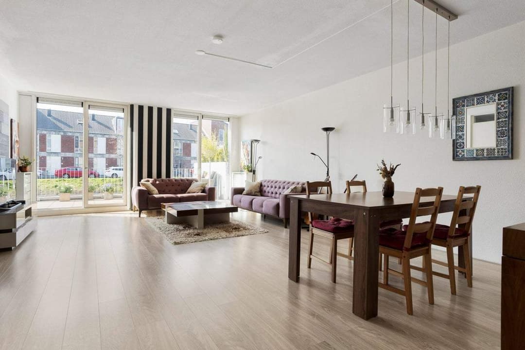 Flat Van Baaklaan, Leidschenveen - Para Alquiler