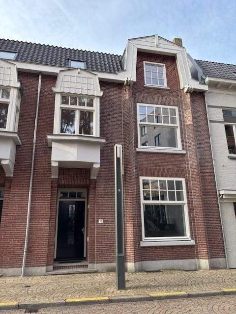 Herenhuis Honigmannstraat, Heerlen - Te huur