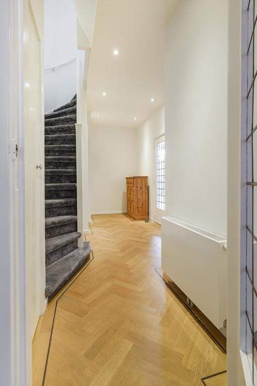 Kruisbeklaan 7, 2566 CL Den Haag - For Rent