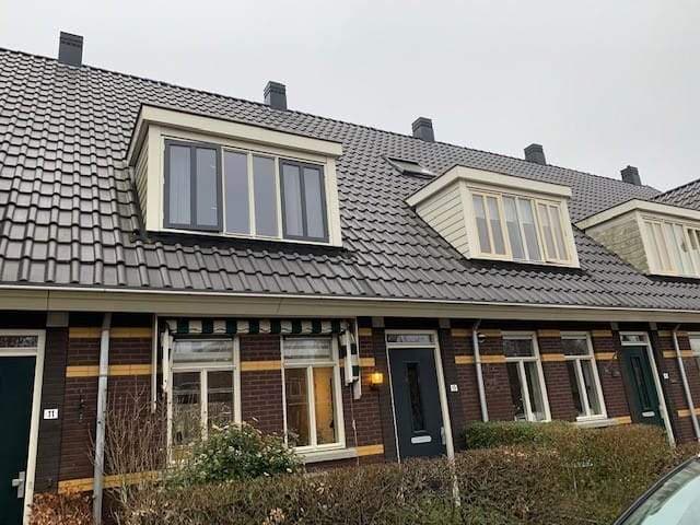 Midhoekwoning rijtjeshuis Bakenbergerhout, Harderwijk - Te Huur
