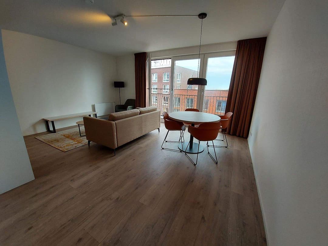 Apartment Omegaplantsoen 37, Leiden - For Rent