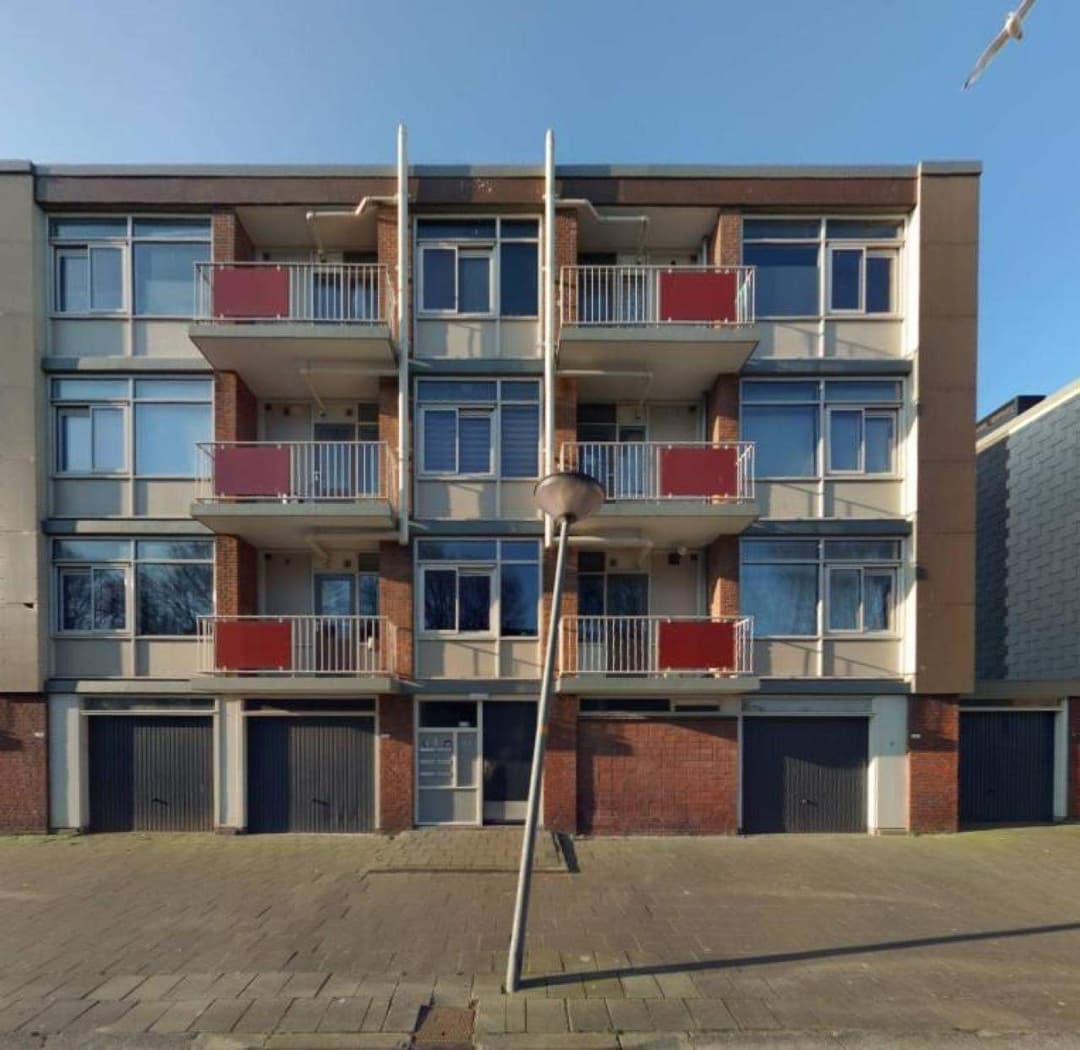 First Floor Apartment, Peelstraat, Den Helder - For Rent