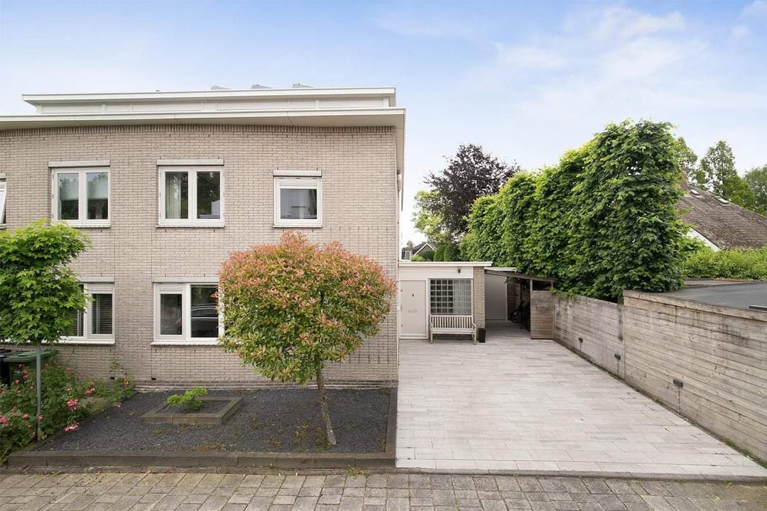 House Amerbachstraat, Rotterdam - For Rent