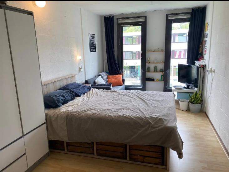 Kamer te huur aan de Calslaan, Enschede