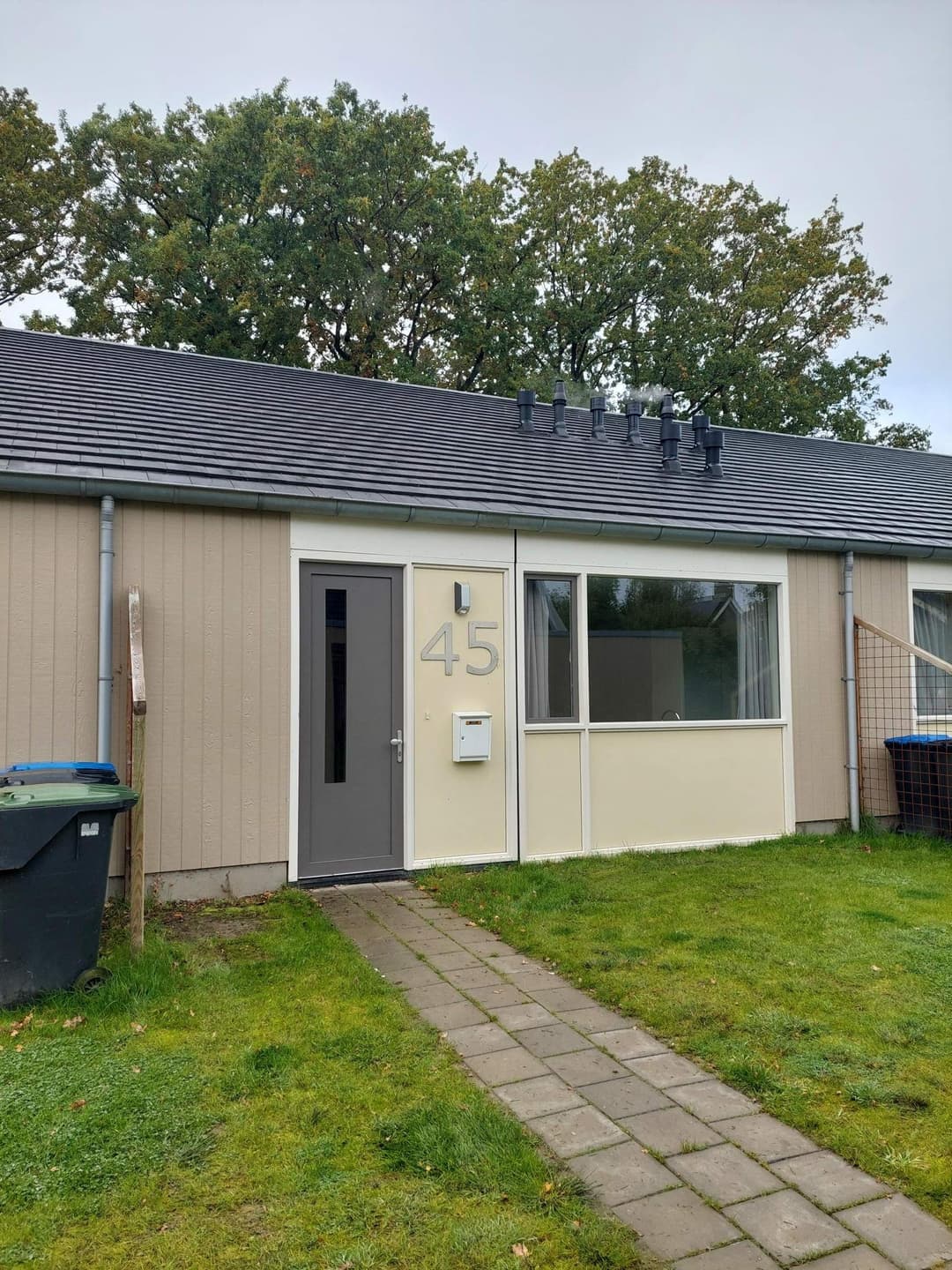 Maison jumelée au 45 Den Dam, Roden - À louer
