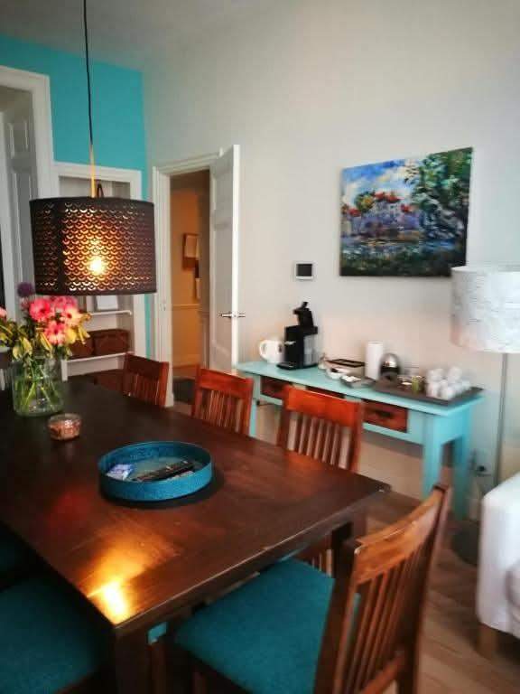 Habitación amueblada en alquiler, Regentesselaan, Den Haag