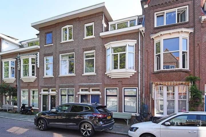 Double Upper House on Egelantierstraat, The Hague - For Rent