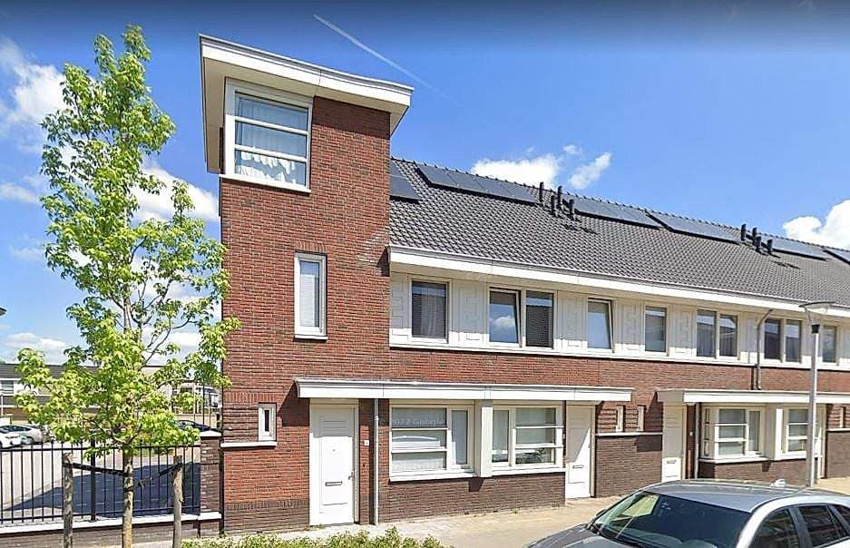 Rijwoning Beverstraat, Helmond - Te Huur