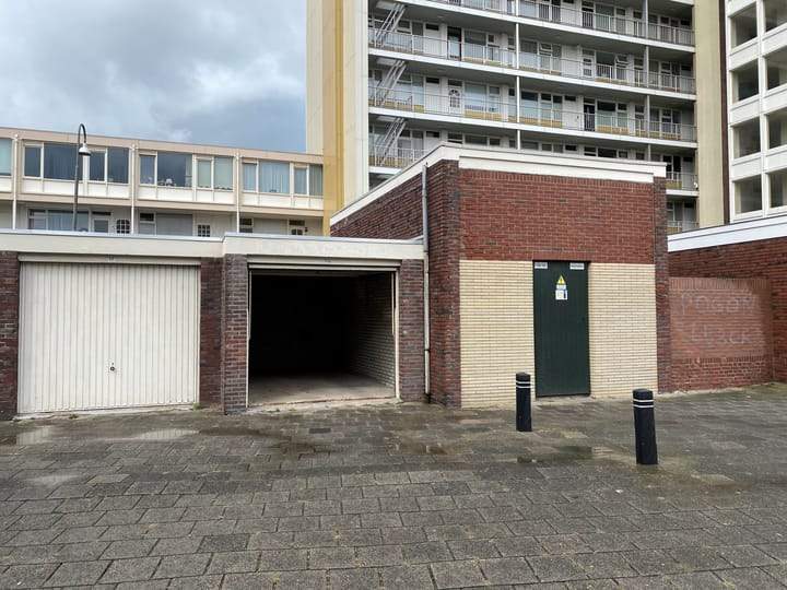 Garage Box Golfbaan, Noordwijk - For Rent