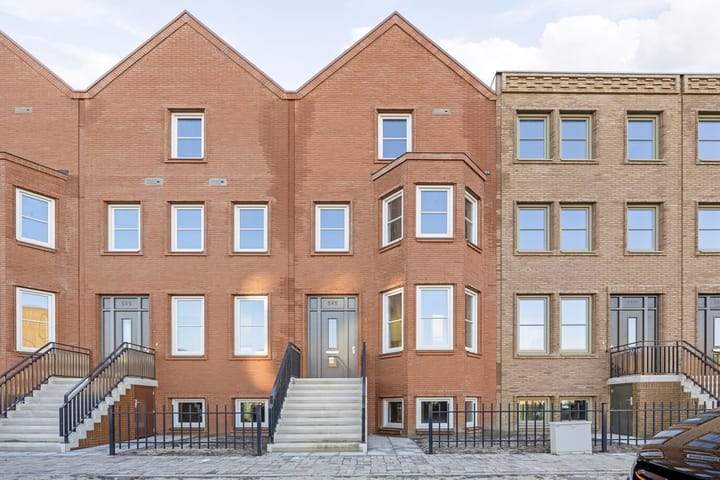 Beaumont Splitlevel Townhouse, Europalaan, Almere - Te Huur