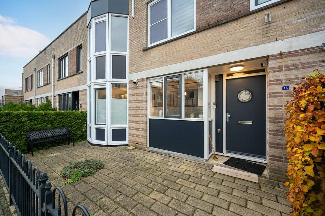 House Bob Marleystraat, Almere - For Rent