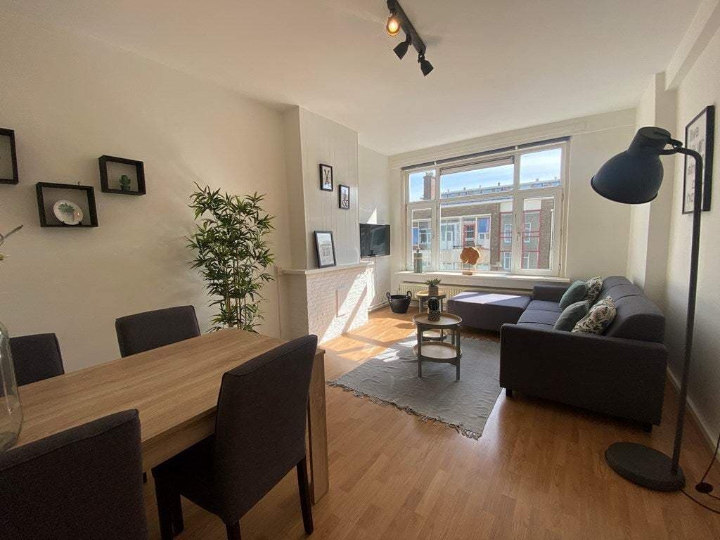 Flat Hoogstraat, Rotterdam - For Rent