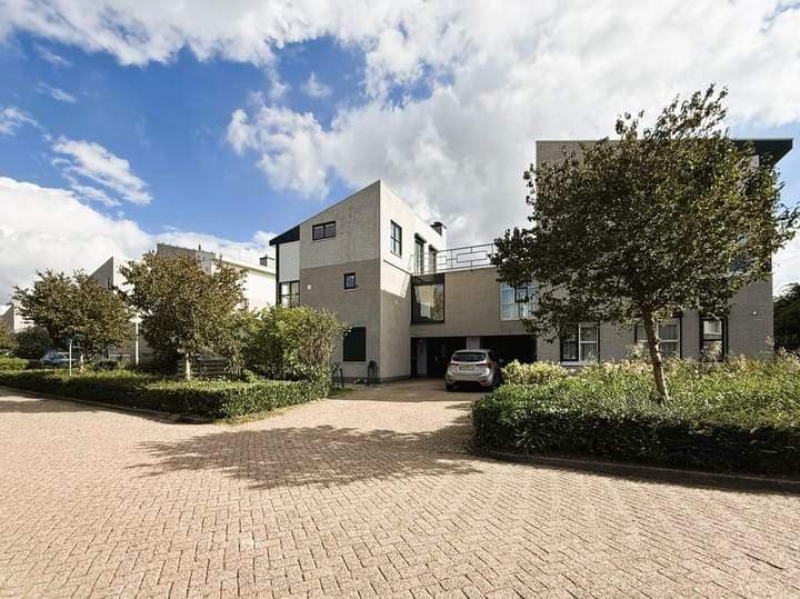 Teding van Berkhoutweg 36, Halfweg - Zur Vermietung