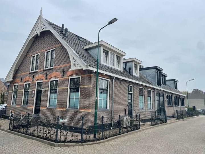 3-kamerappartement aan de Koningin Wilhelminastraat, Bunschoten-Spakenburg - Te huur