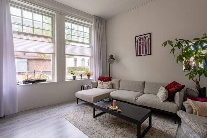 Bisschop Zwijsenstraat, Tilburg — apartamento en planta baja con 1 dormitorio