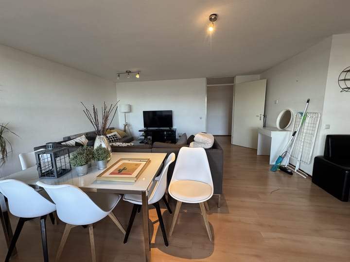 4-Room Apartment Jan van Duivenvoordestraat, Amsterdam - For Rent