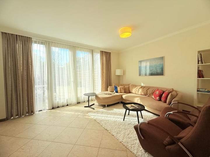 Family House Jasmijnlaan, Amstelveen - For Rent