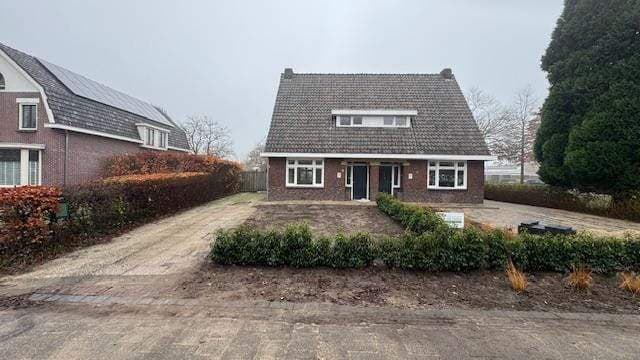 Maison 2-en-1 sous toit, Oisterwijkseweg, Moergestel - À louer