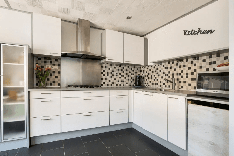 Studio Perosistraat, Tilburg - Te Huur