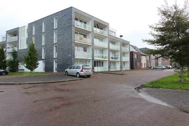 3-Room Apartment on Marsstraat, Almere Poort - For Rent