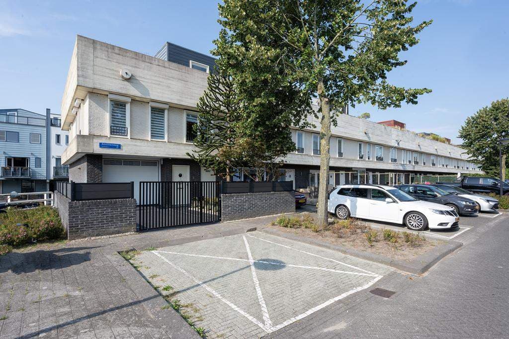 Casa Antillenweg, Almere - En alquiler