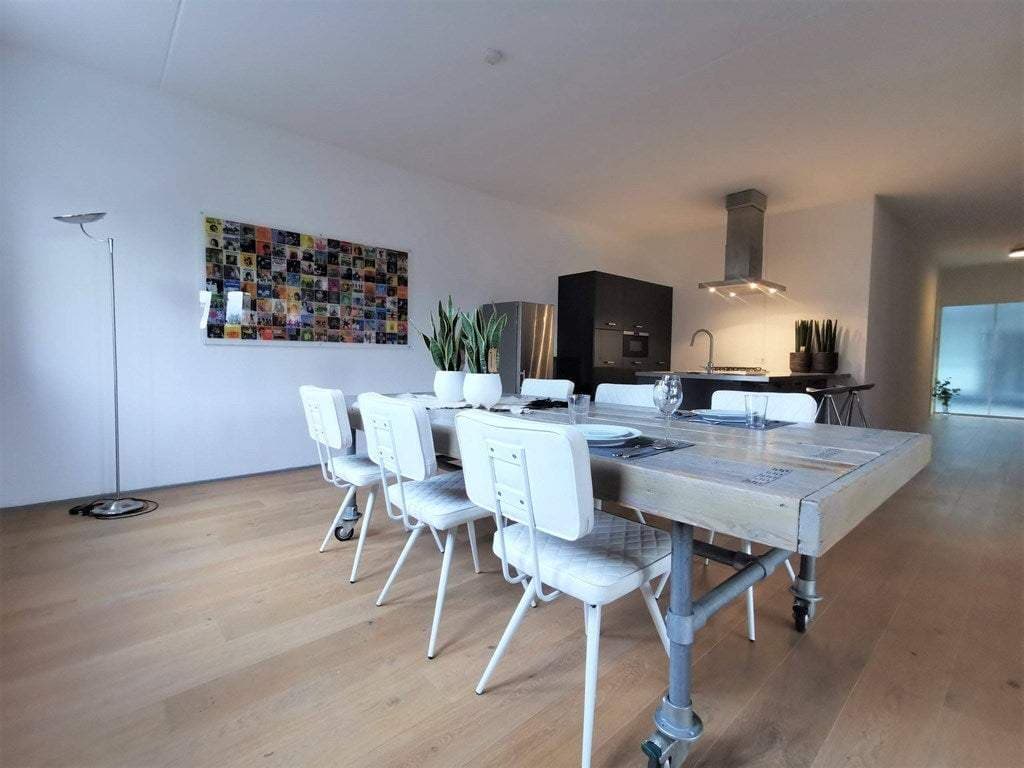 Flat Handelsplein, Rotterdam - For Rent