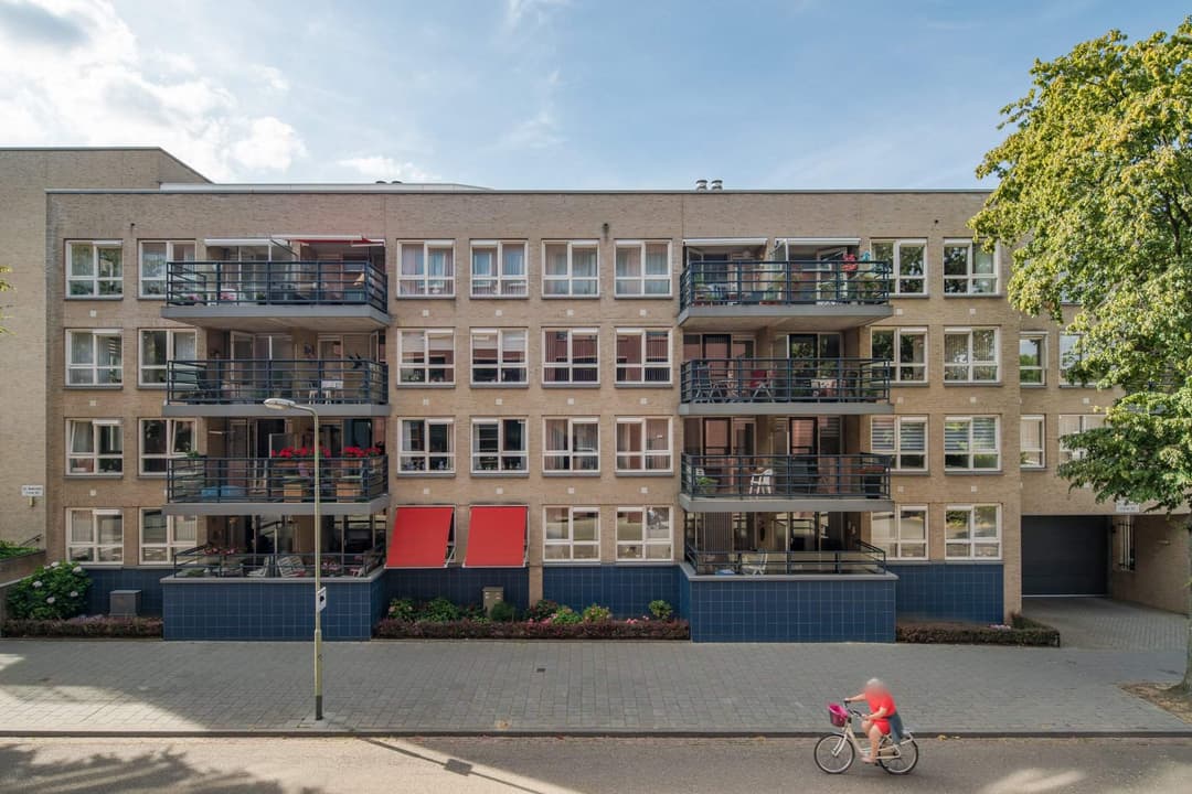 Apartment Dr. Nolenshof 6, Geleen - Ground Floor