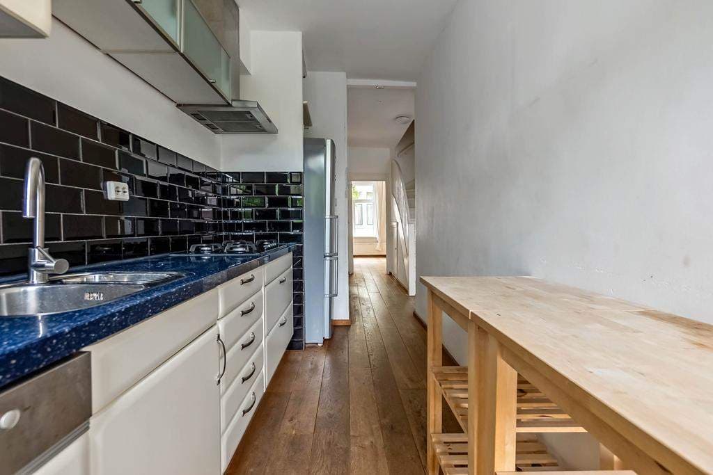 Appartement Piet Heinstraat, Den Haag - Te huur