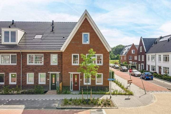 Knobbelzwaan 121, 1422 WK Uithoorn - For Rent