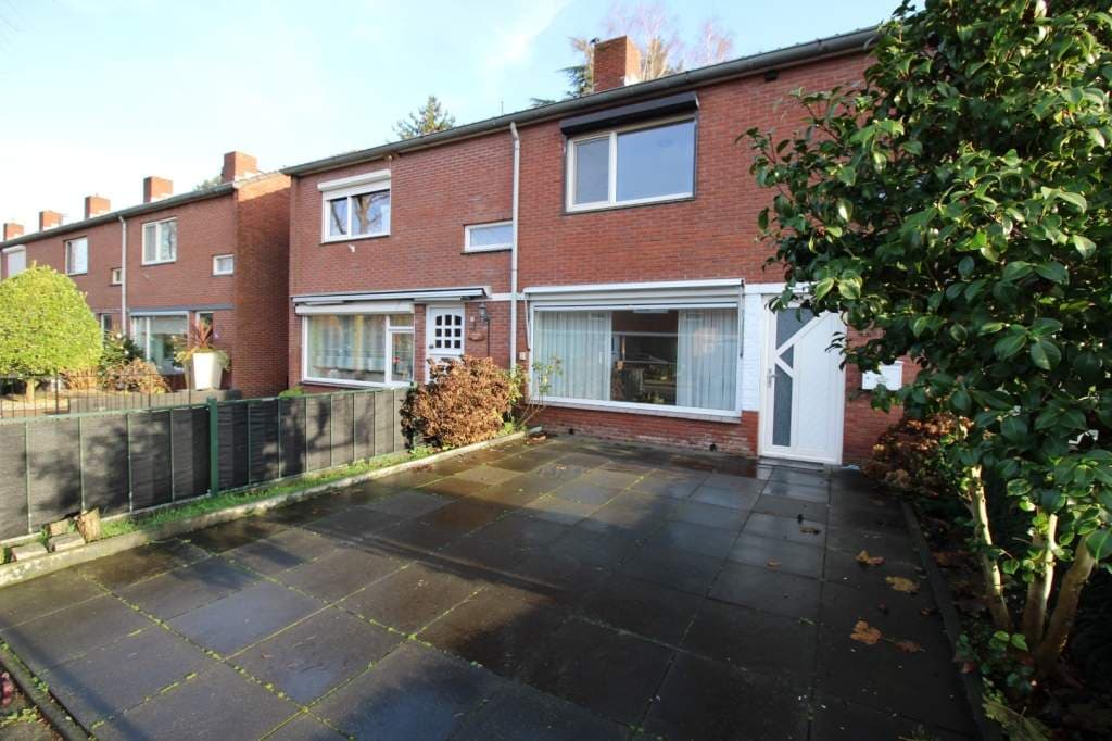 Tussenwoning Johannes Bosboomstraat, Almelo - Te Huur