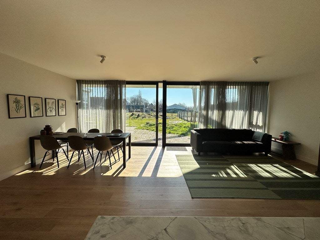 Flat West 49 G, Avenhorn - Te Huur