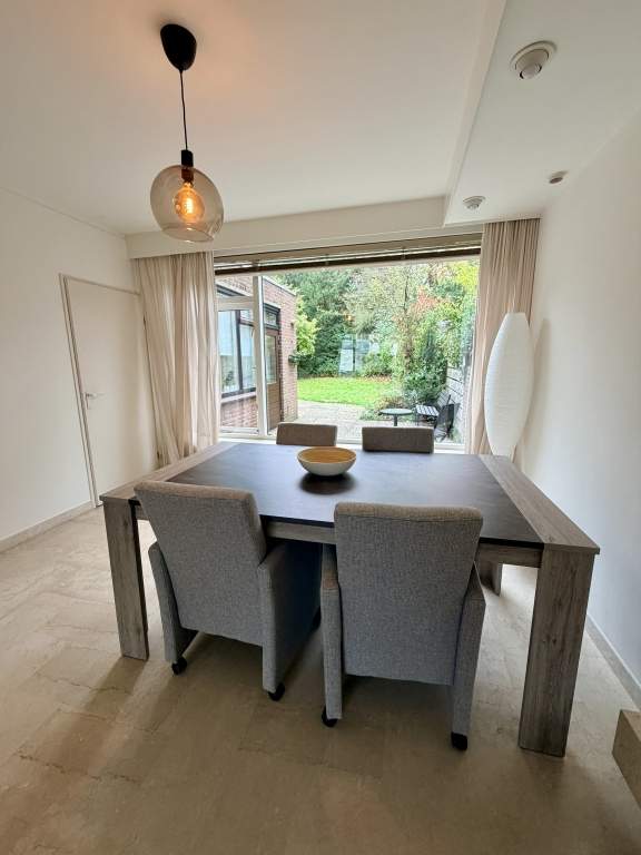 Semi-detached House Ulenpas, Eindhoven - For Rent