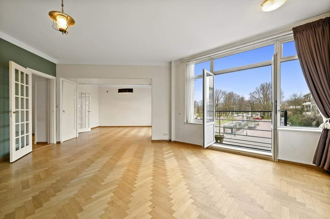 Flat De Eerensplein, Den Haag - For Rent
