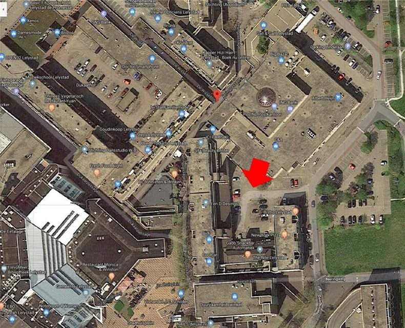 Espacio de estacionamiento Neringpassage, Stadshart, Lelystad - En alquiler