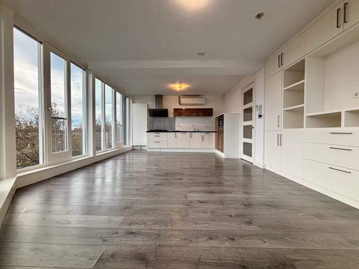 4-kamer appartement Lunterenstraat, Den Haag - Te Huur