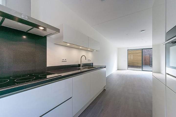 Tussenwoning Bagijnenwalstraat, Gorinchem - For Rent