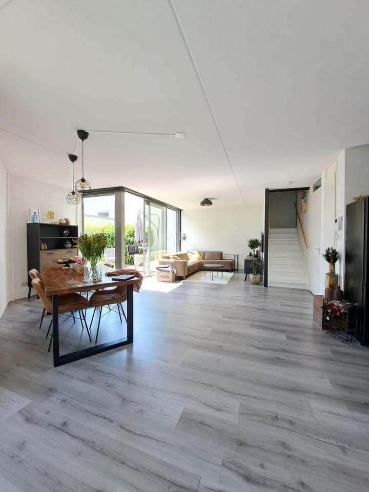 Apartamento dúplex de 2 habitaciones en Stadhuisplein, Almere Centrum - Para alquilar