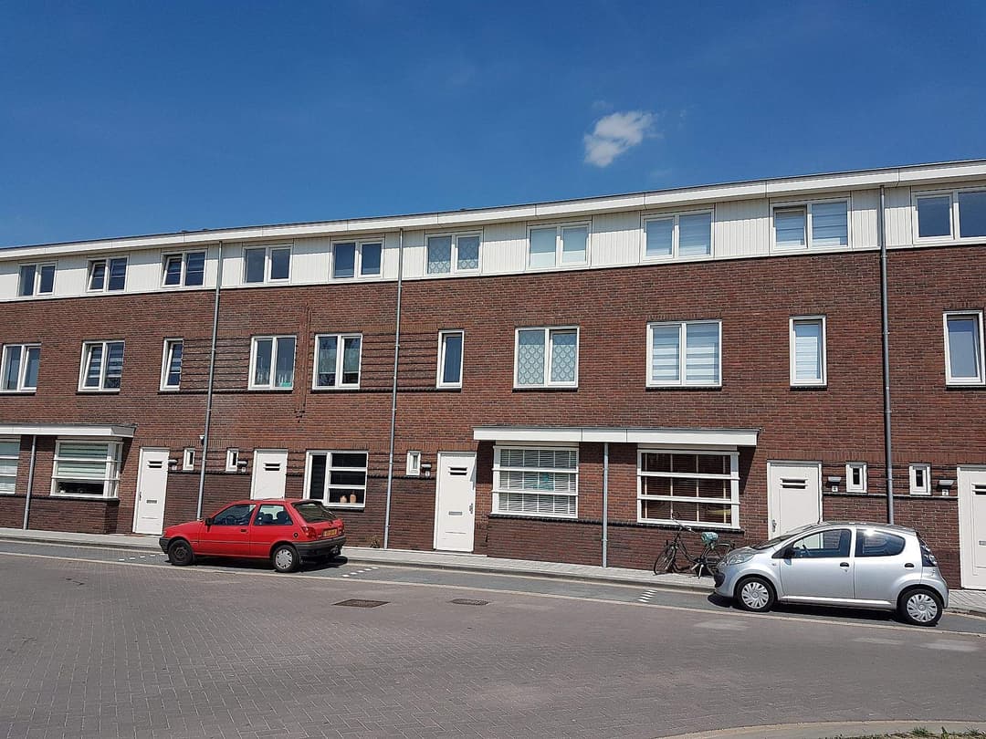 Rijwoning Beverstraat, Helmond – Te huur